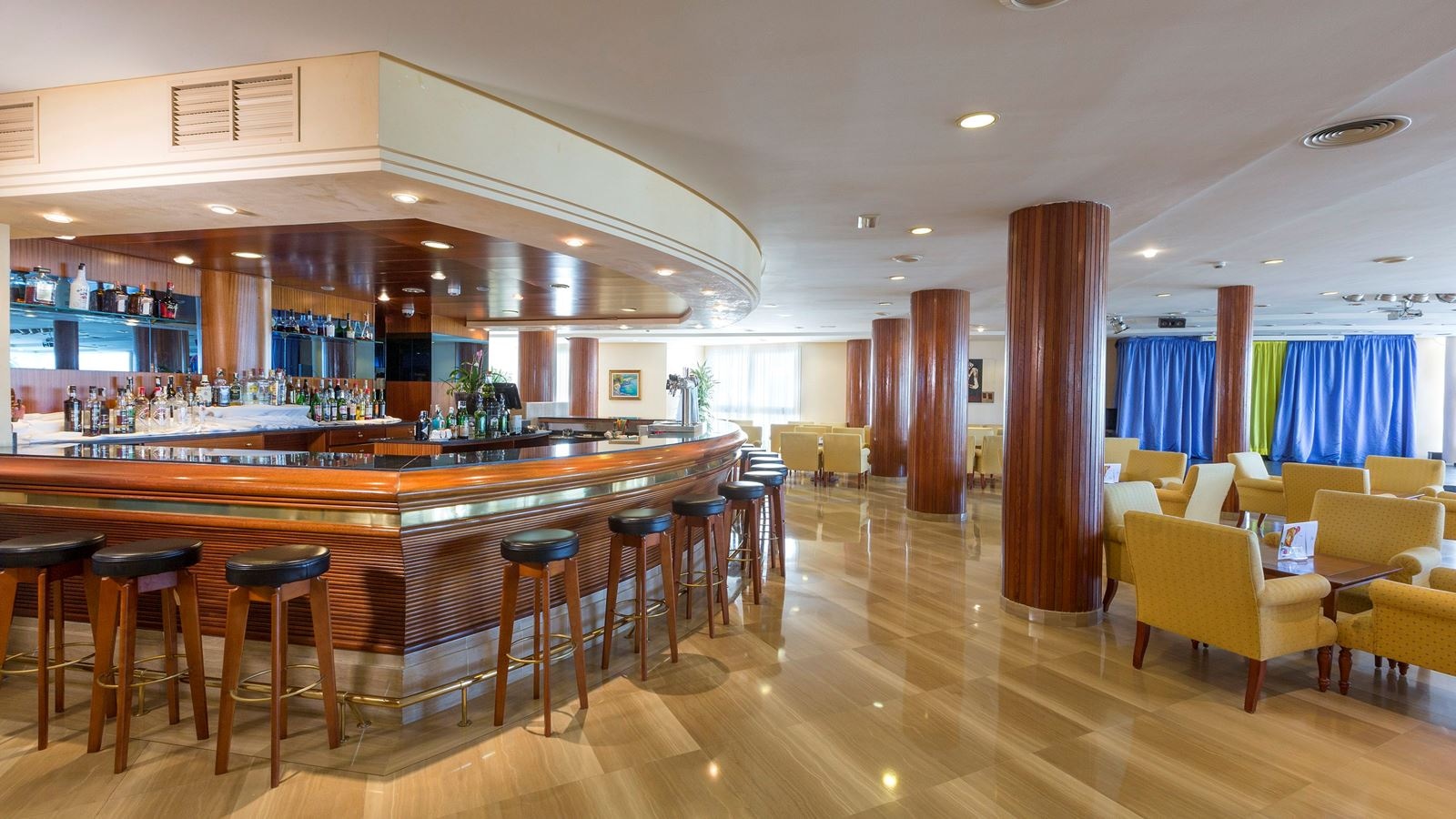 bars-lobby-barpool-bar