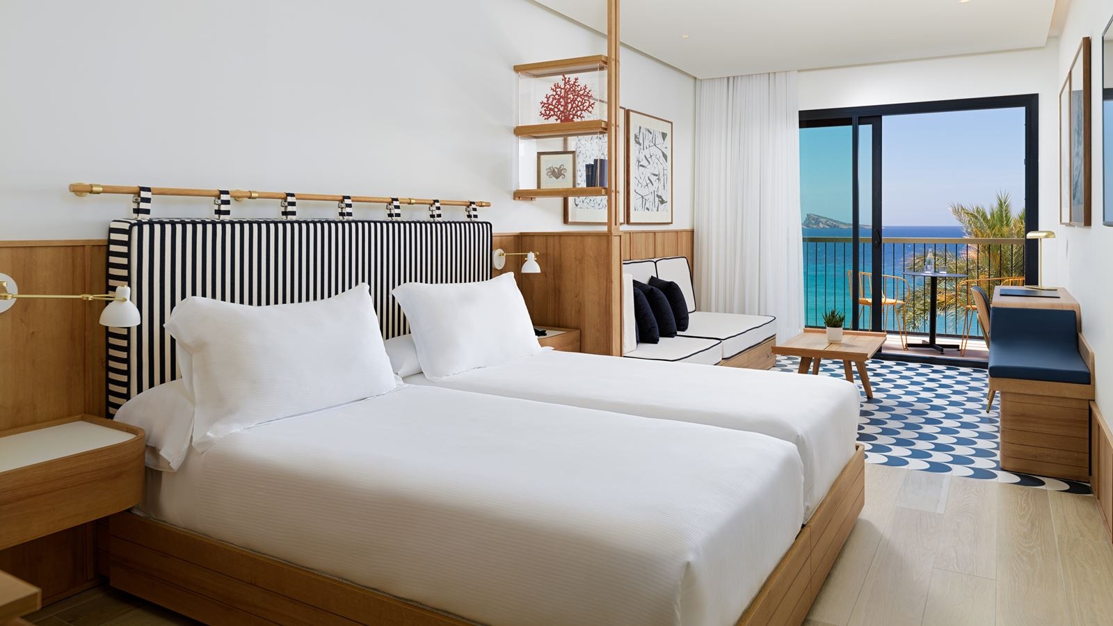 rooms-junior-suite-terrace-sea-view