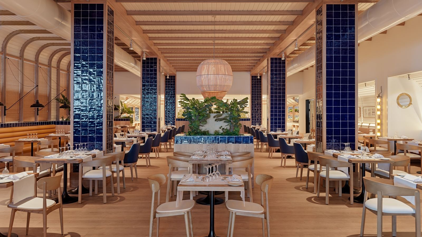 restaurants-tortuga-main-restaurant