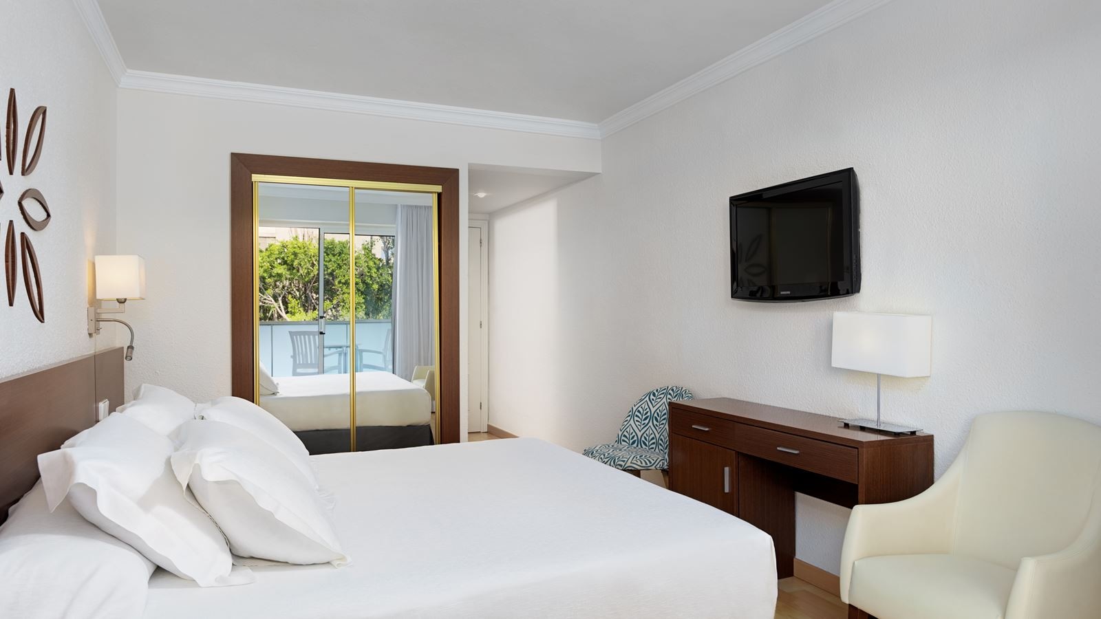 rooms-double-standard-room