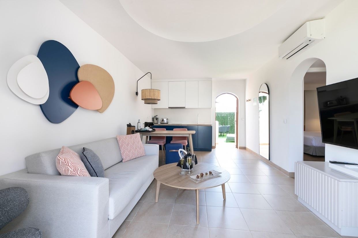 rooms-family-villa-emblem-2-bedrooms-with-terrace--v2