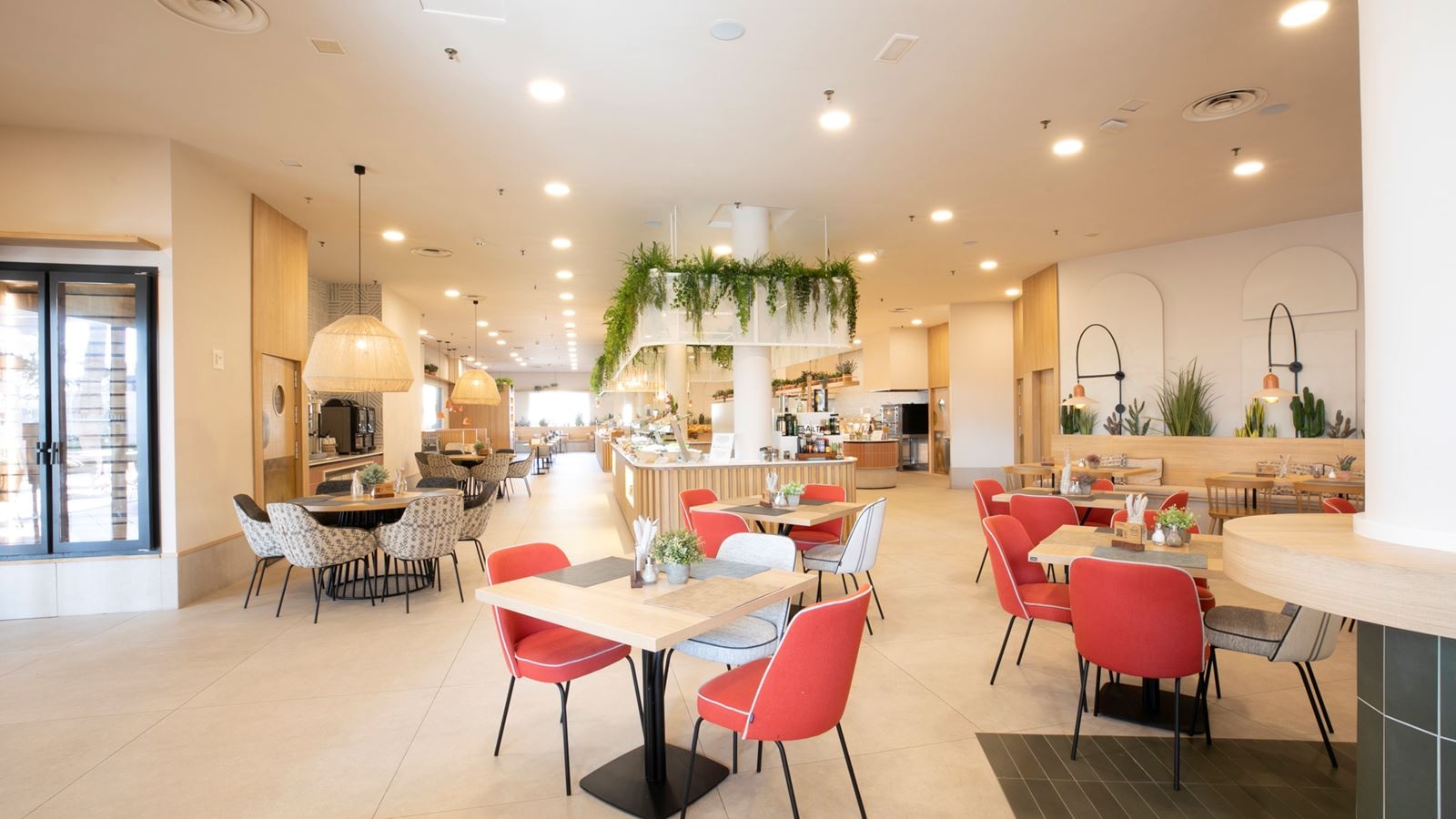 restaurants-picnic-casual-restaurant