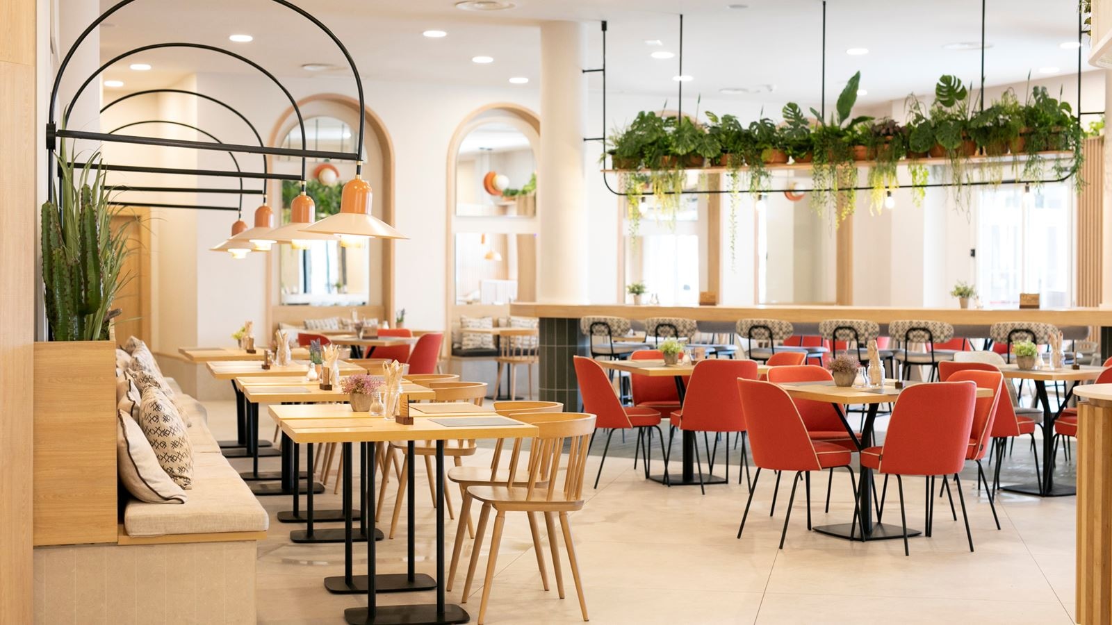 restaurants-picnic-casual-restaurant