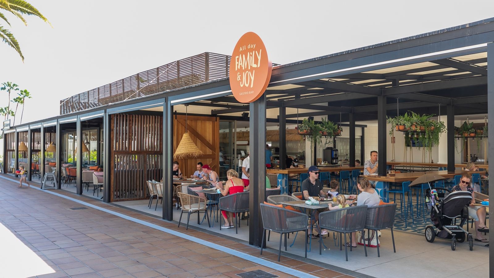 restaurants-family--joy-all-day-gastro-bar