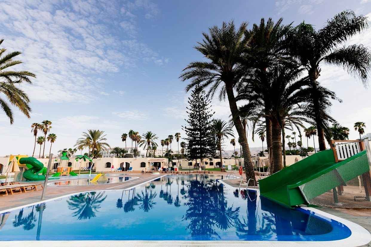 pools-outdoor-childrens-pool