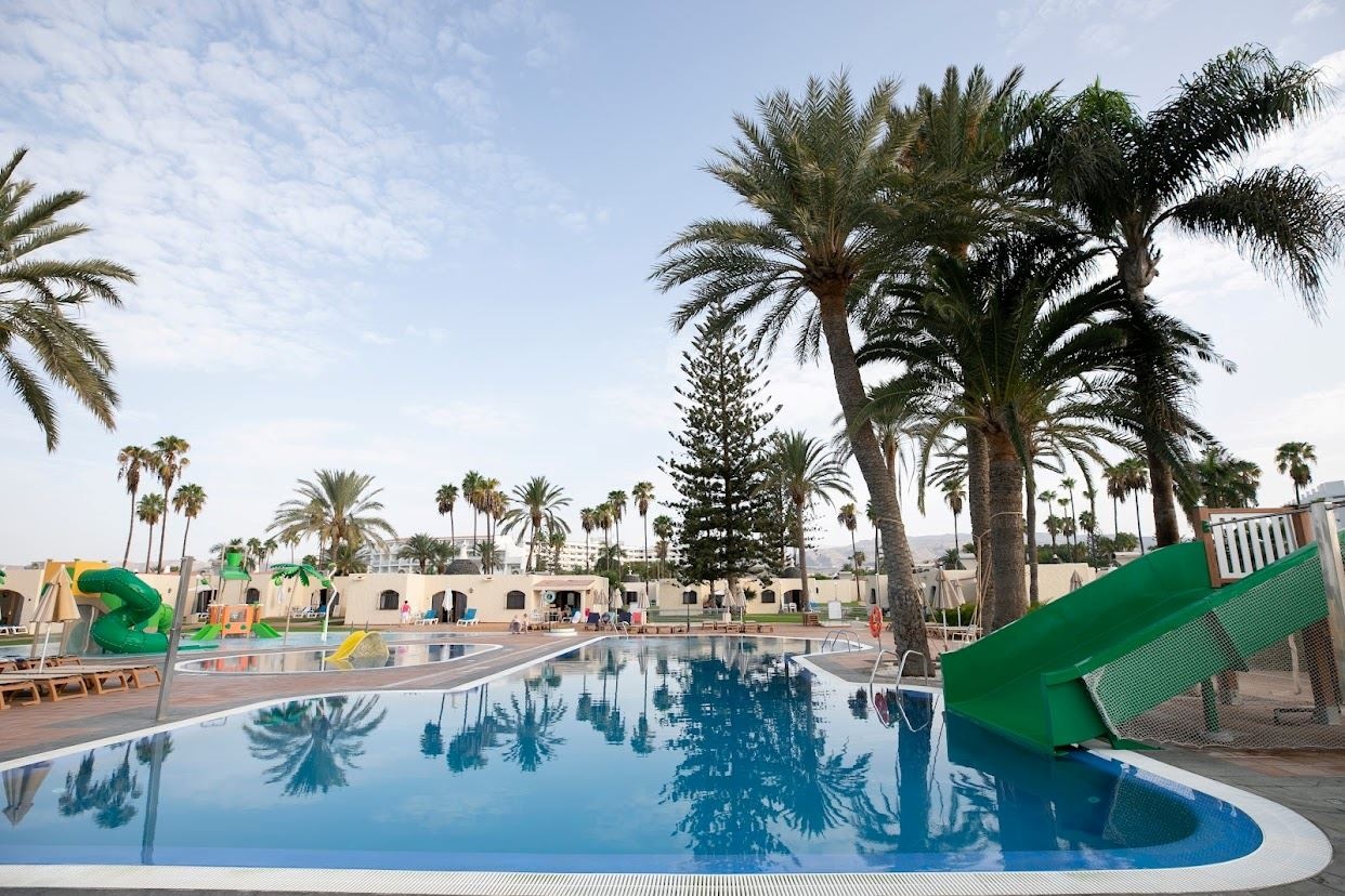 pools-outdoor-childrens-pool