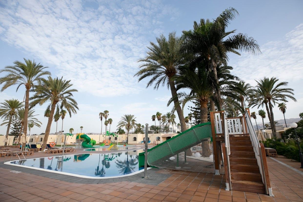 pools-outdoor-childrens-pool