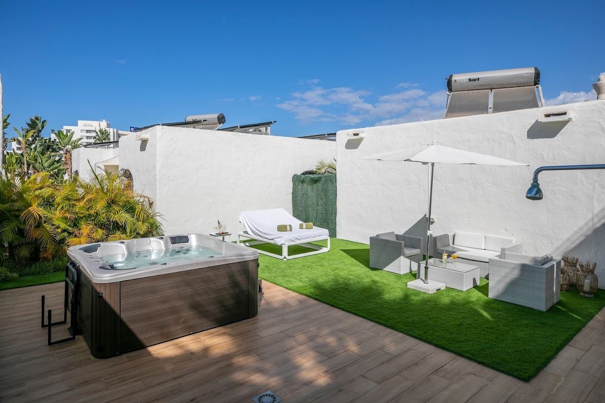 rooms-premium-villa-emblem-1-bedroom-with-terrace--v1