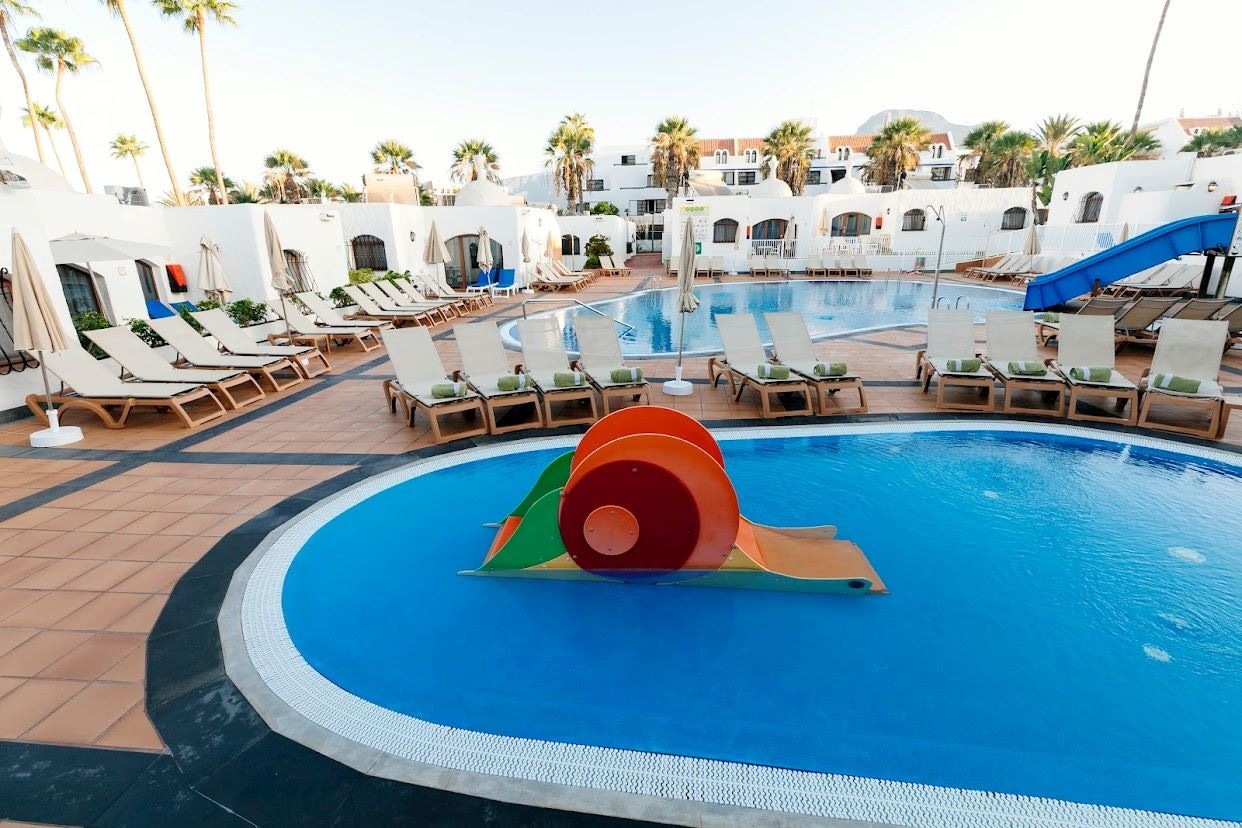 pools-outdoor-childrens-pool