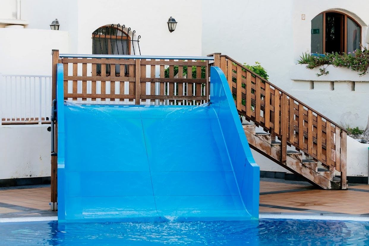 pools-outdoor-childrens-pool