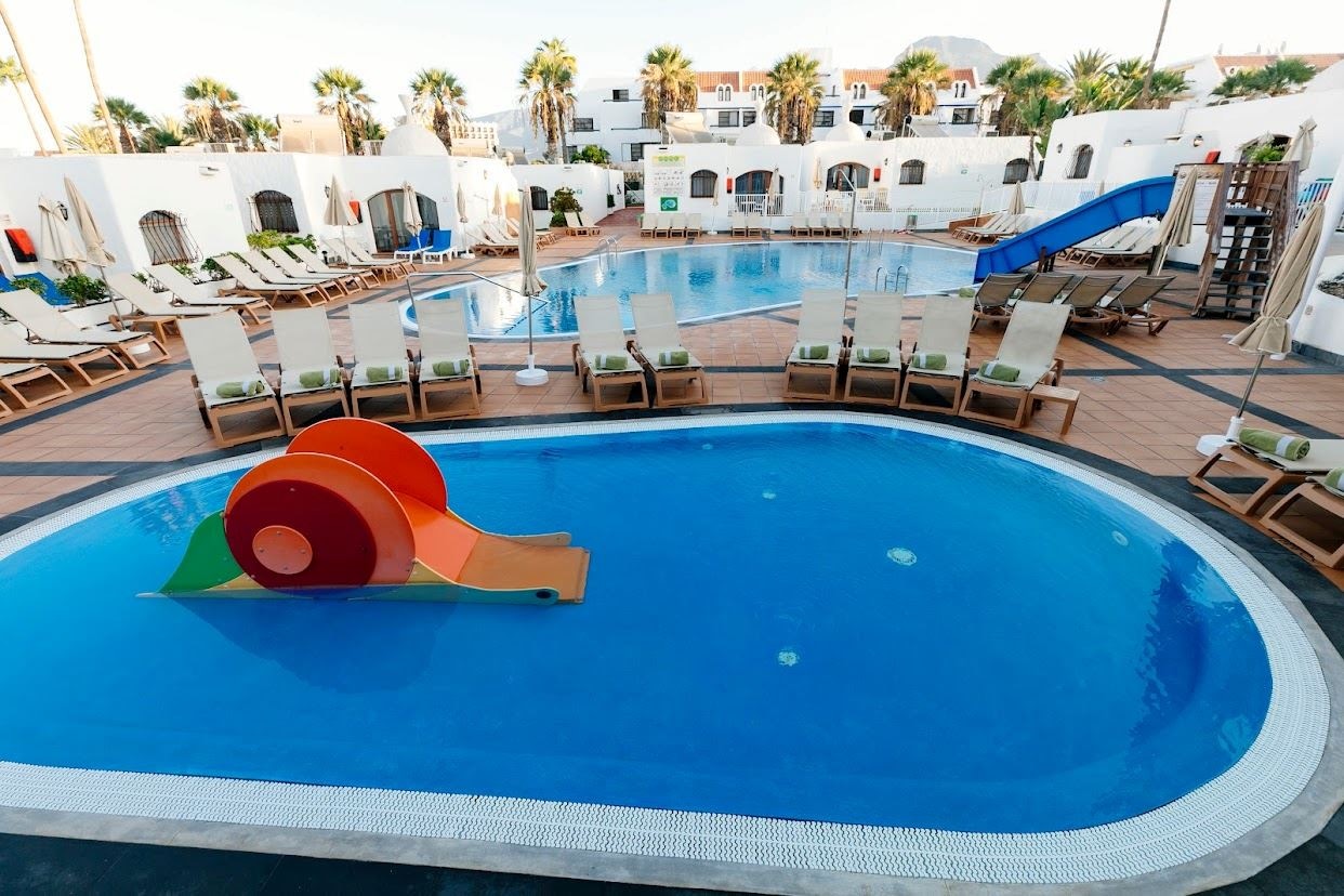 pools-outdoor-childrens-pool