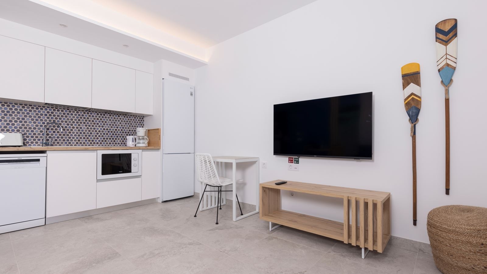 rooms-superior-one-bedroom-apartment-with-terrace-sup