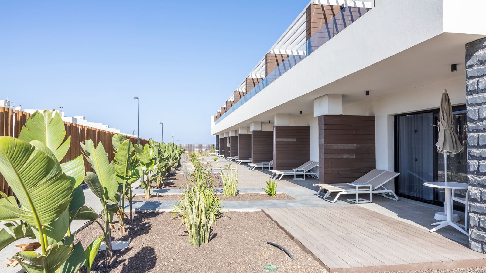 rooms-superior-one-bedroom-apartment-with-terrace-sup