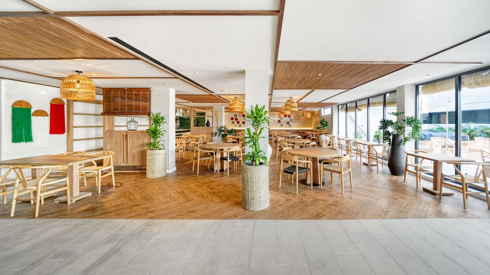 restaurants-la-cuccina-di-luigi--adults-only-area