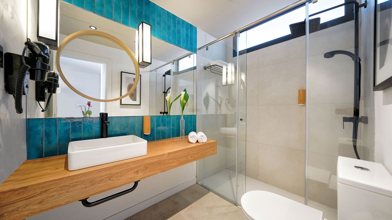 rooms-suite-pool-view-with-balcony-or-terrace