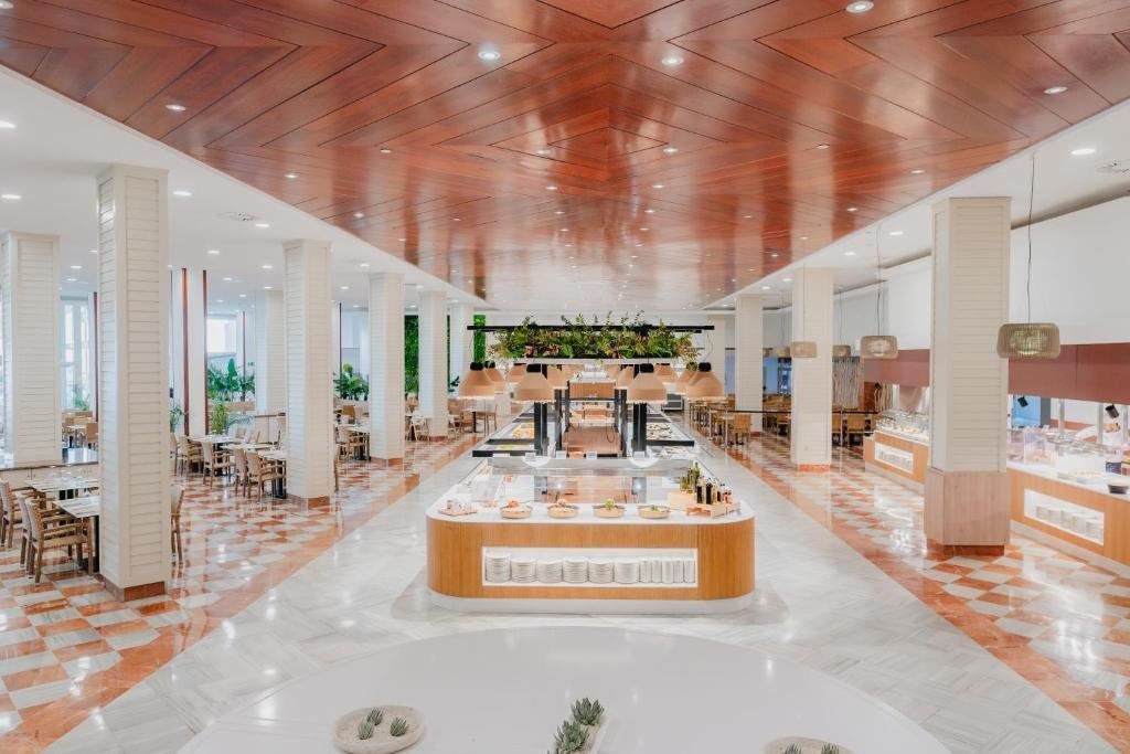 restaurants-restaurants