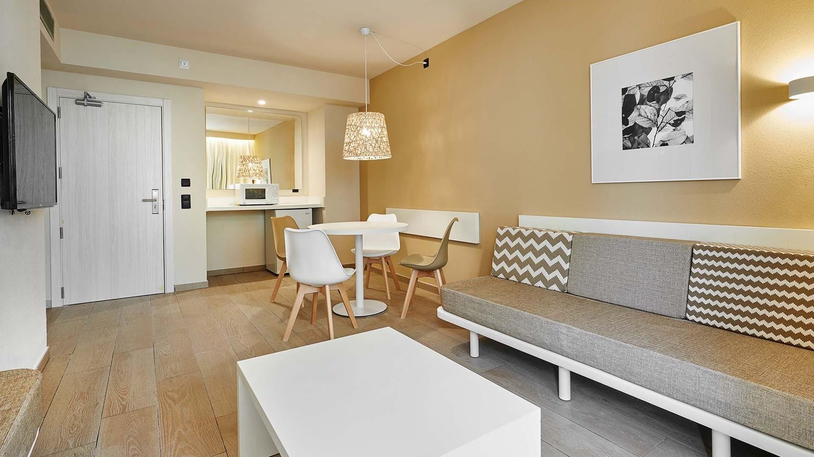 rooms-apartment-1-bedroom