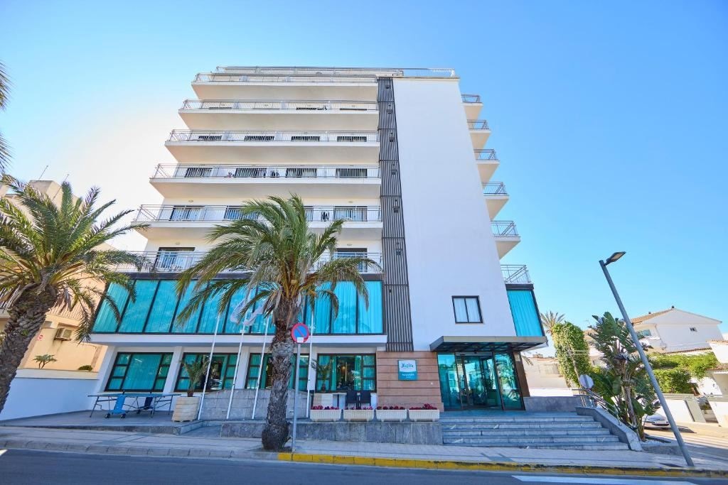 general-main-building