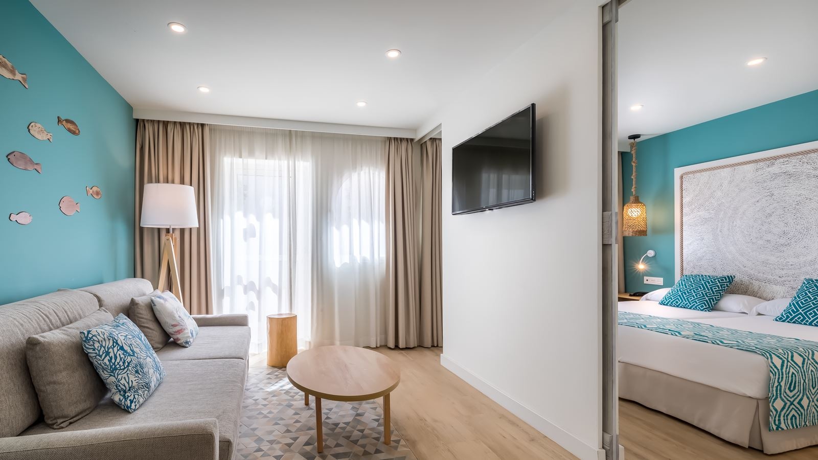 rooms-family-room-with-balcony-or-terrace