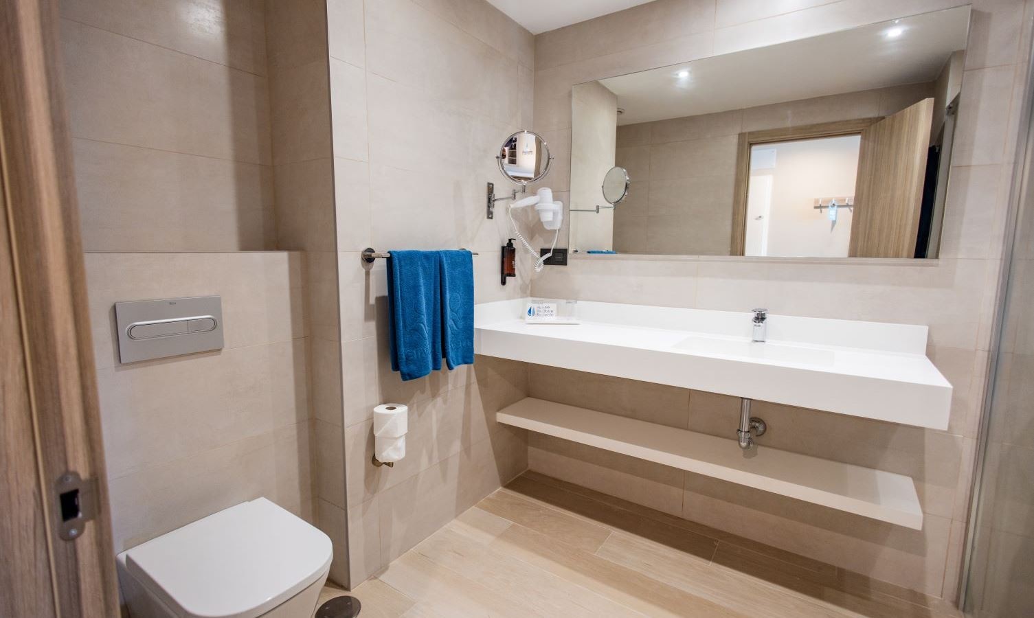 rooms-superior-double-room-with-limited-sea-view