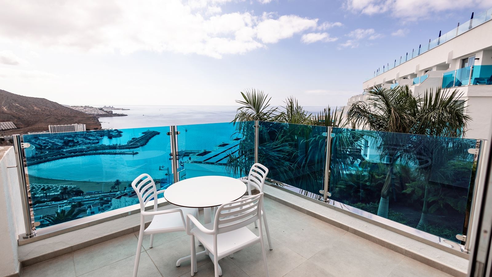 rooms-classic-junior-suite-with-sea-view