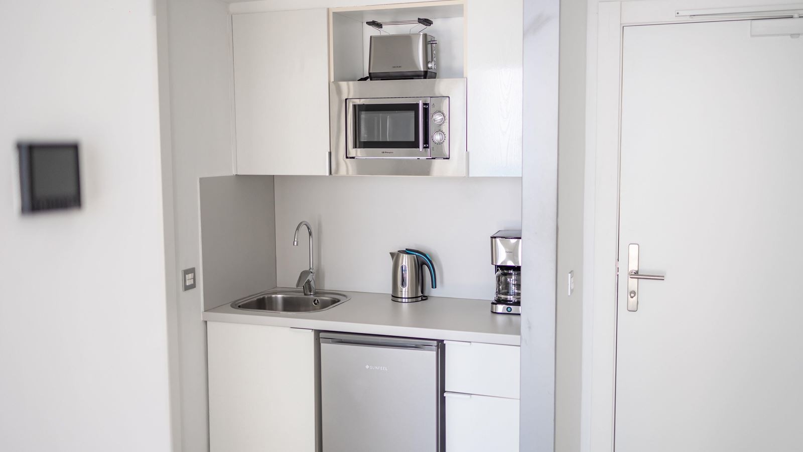 rooms-family-suite-with-sea-view