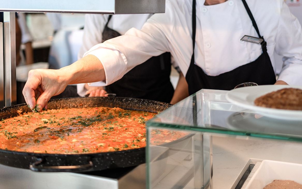 bars-pool-bar-the-all-incllusive-ends-at-2300h