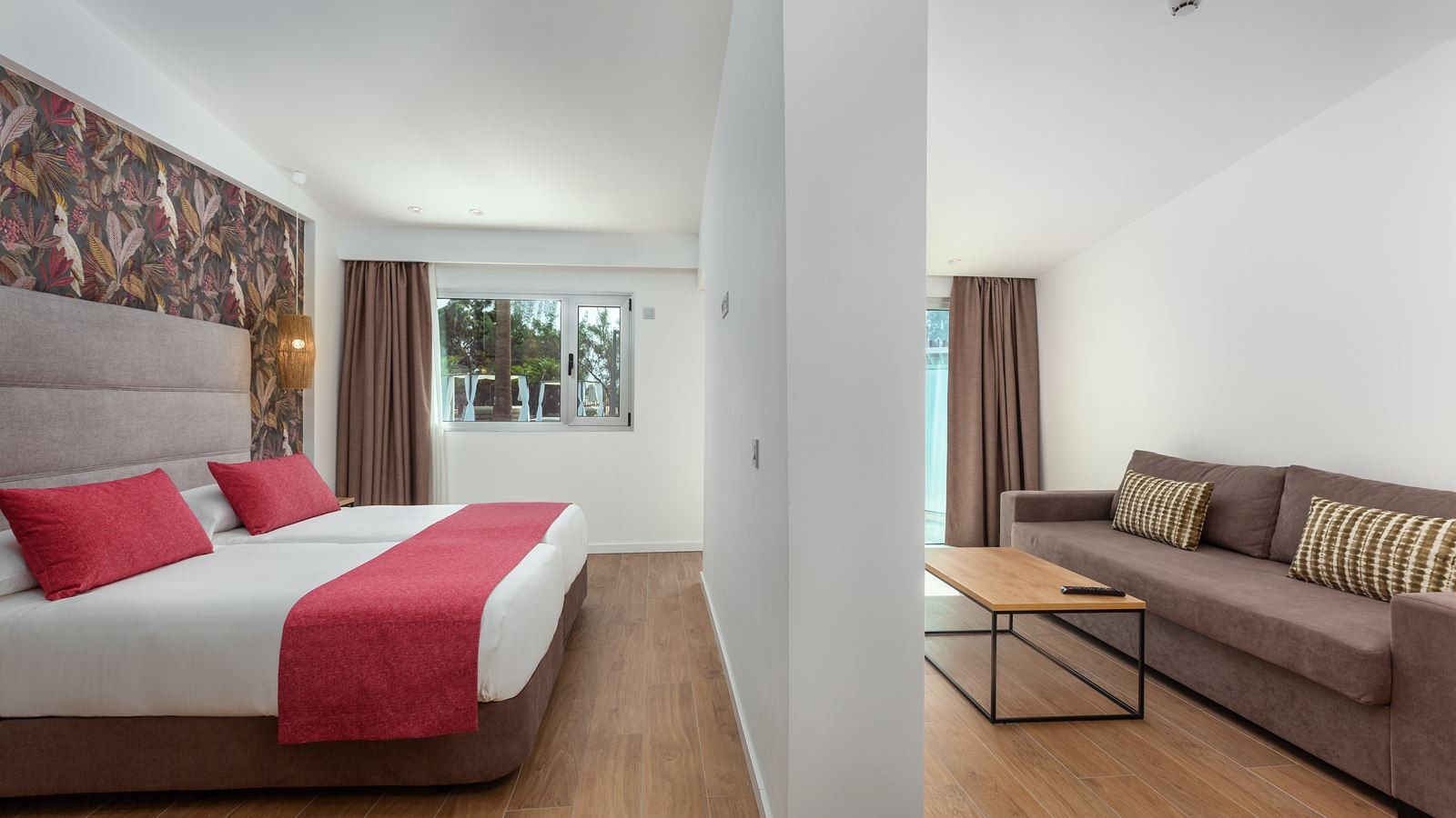 rooms-aos-adults-only-suite-with-garden-view-and-terrace