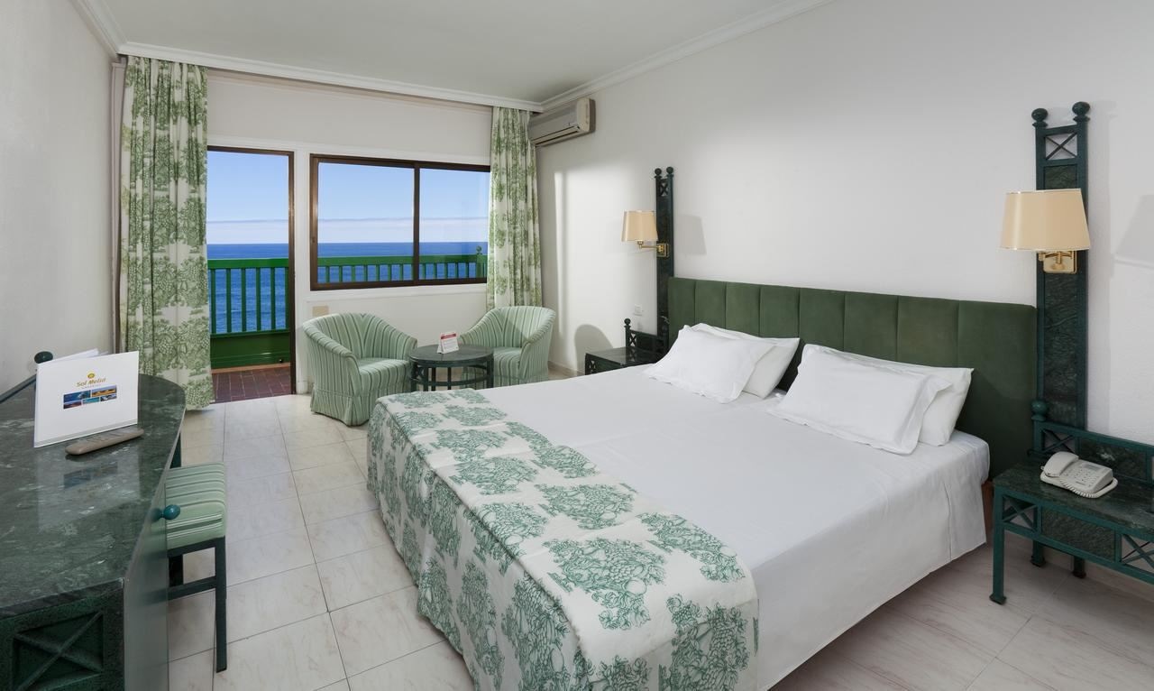rooms-double-room-sea-view