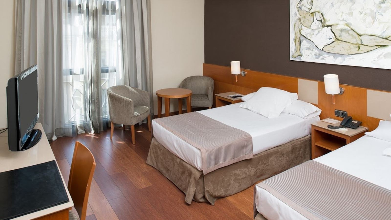 rooms-junior-suite-capacity-2