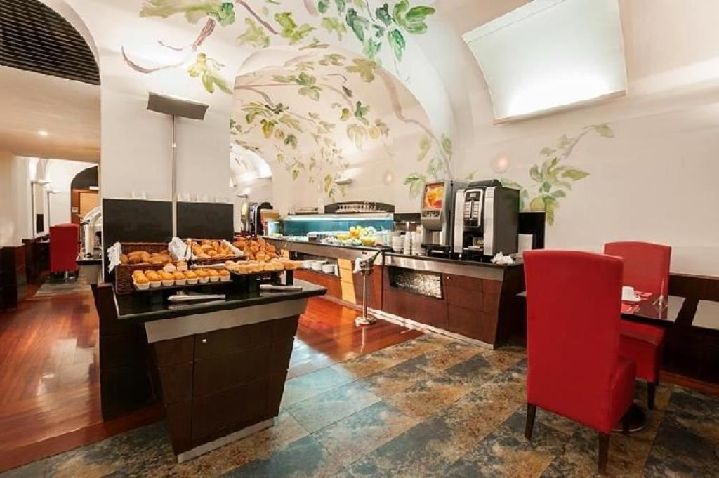 restaurants-main-restaurant