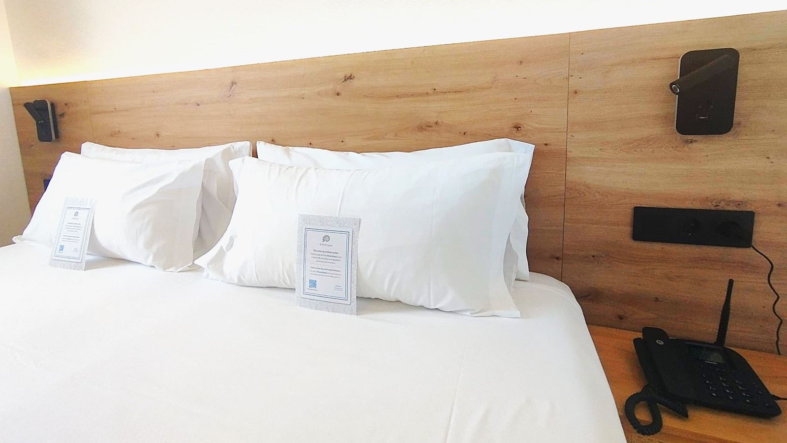 rooms-apartment-1-bedroom-pool-view-balcony-or-terrace