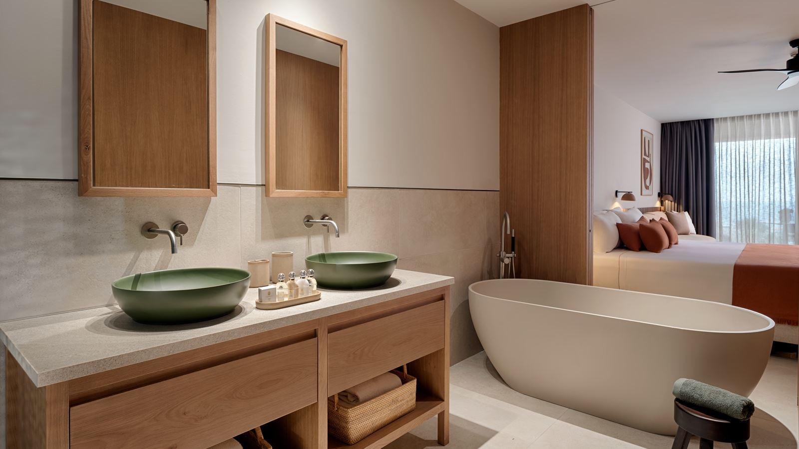 rooms-junior-suite-swim-up-adults-only-+18