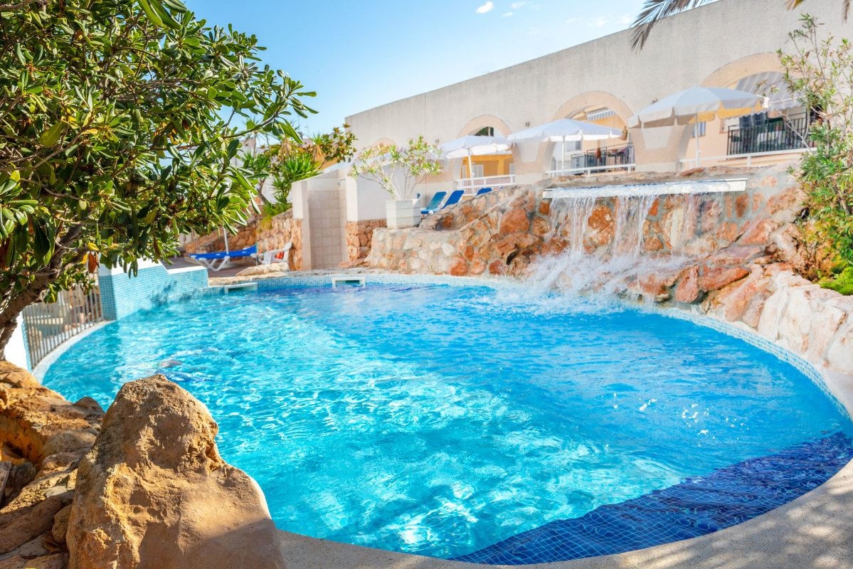 pools-outdoor-childrens-pool