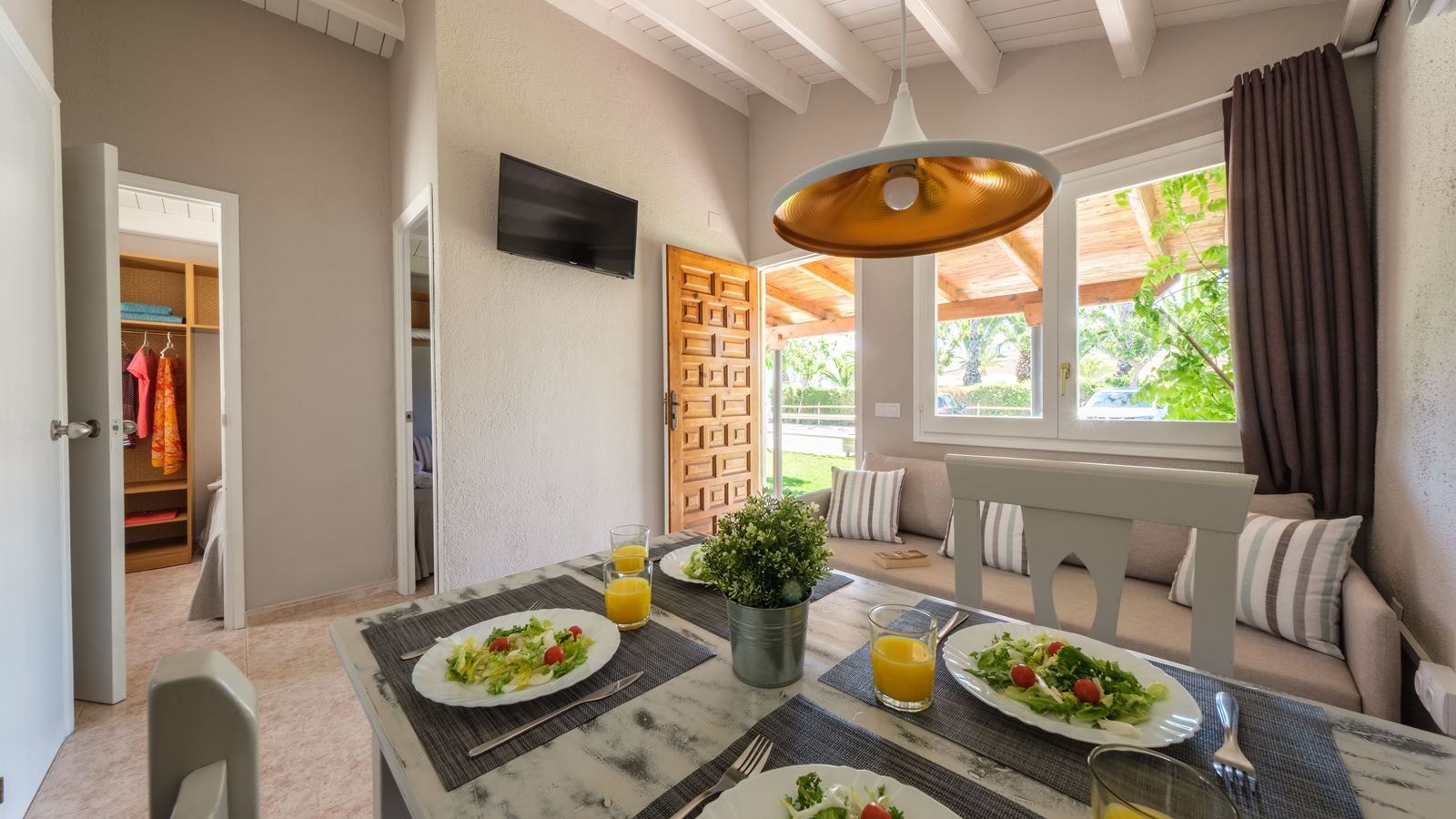 rooms-bungalow-45-pax