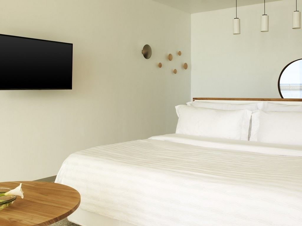 rooms-premium-room-beachfront-terrace