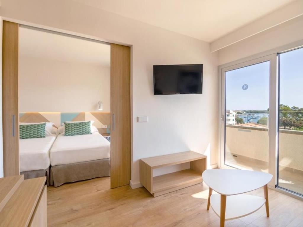 rooms-zs--suite-low-cost