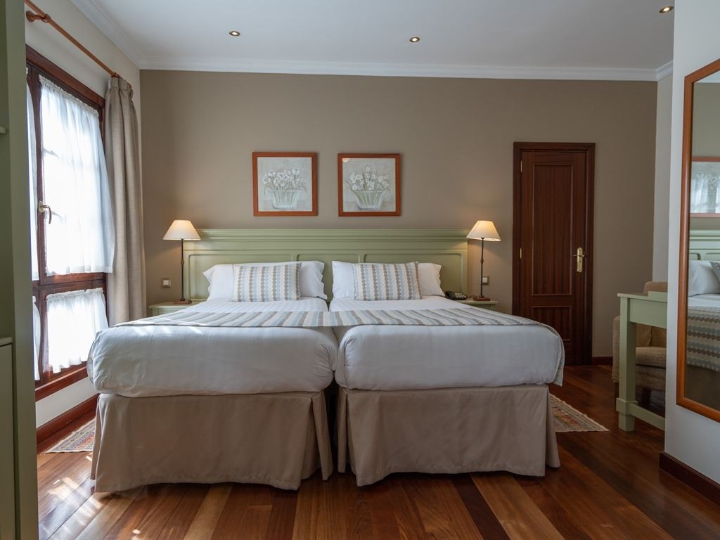 rooms-standard-room