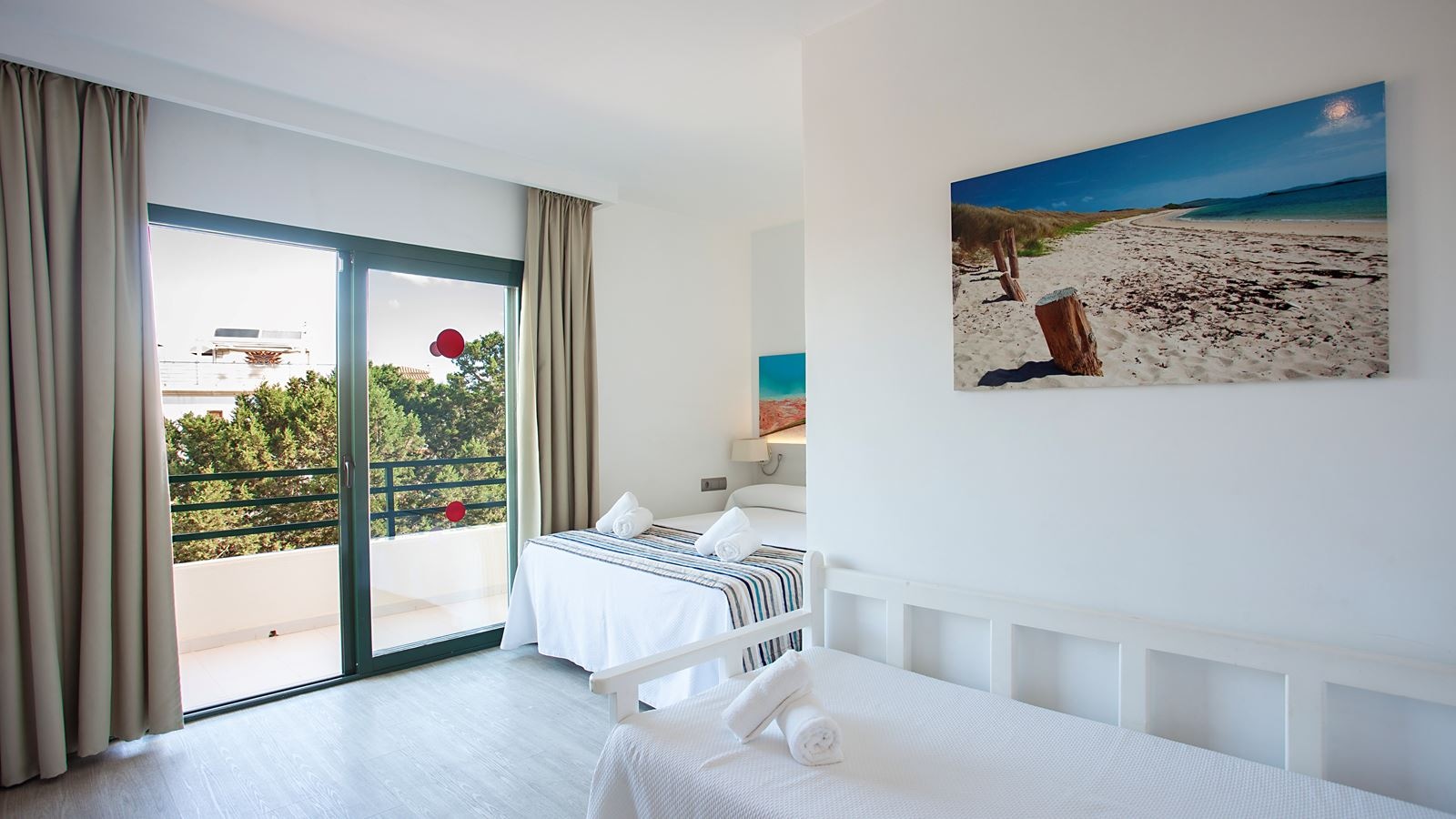 rooms-triple-room