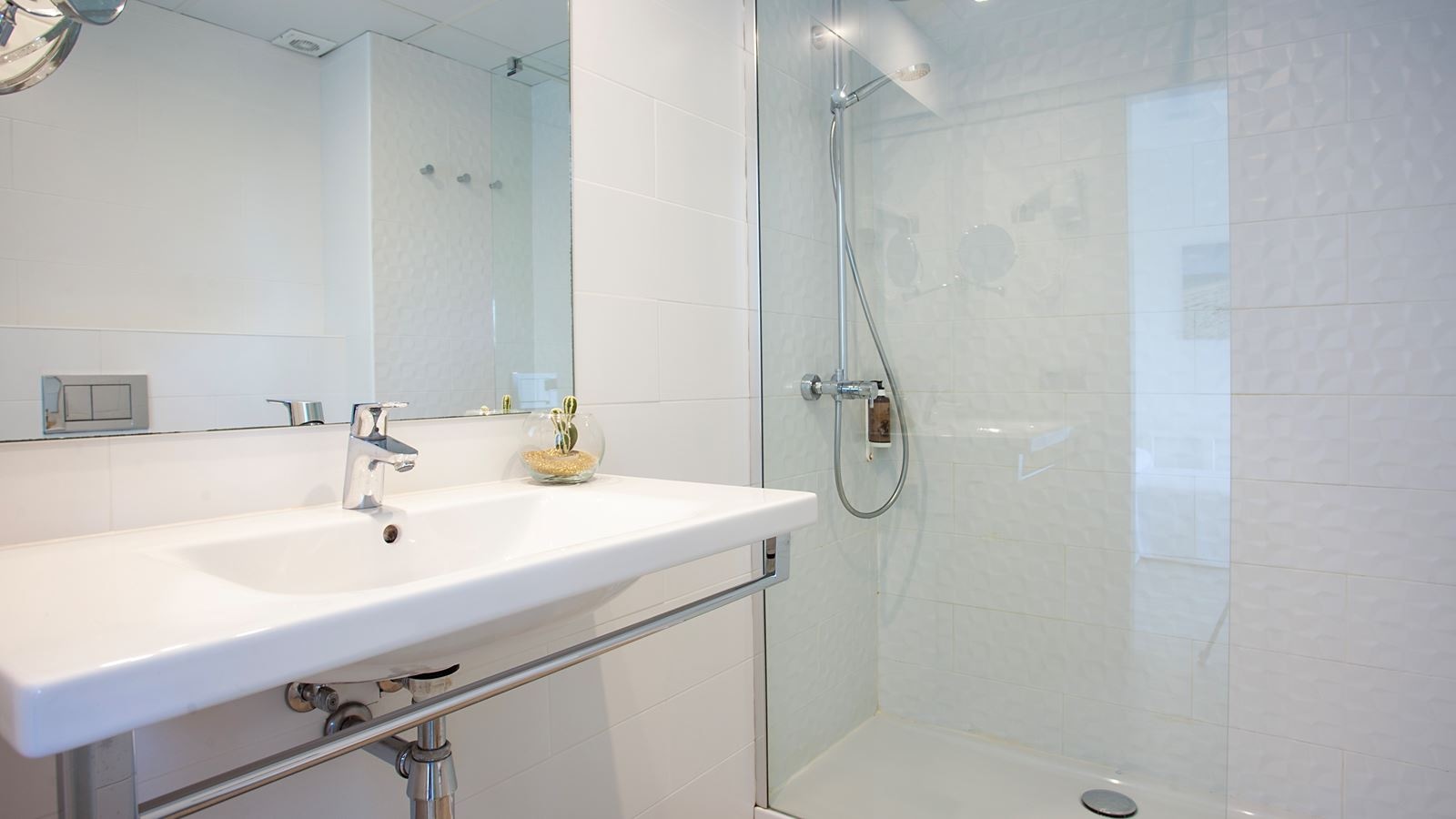 rooms-triple-room