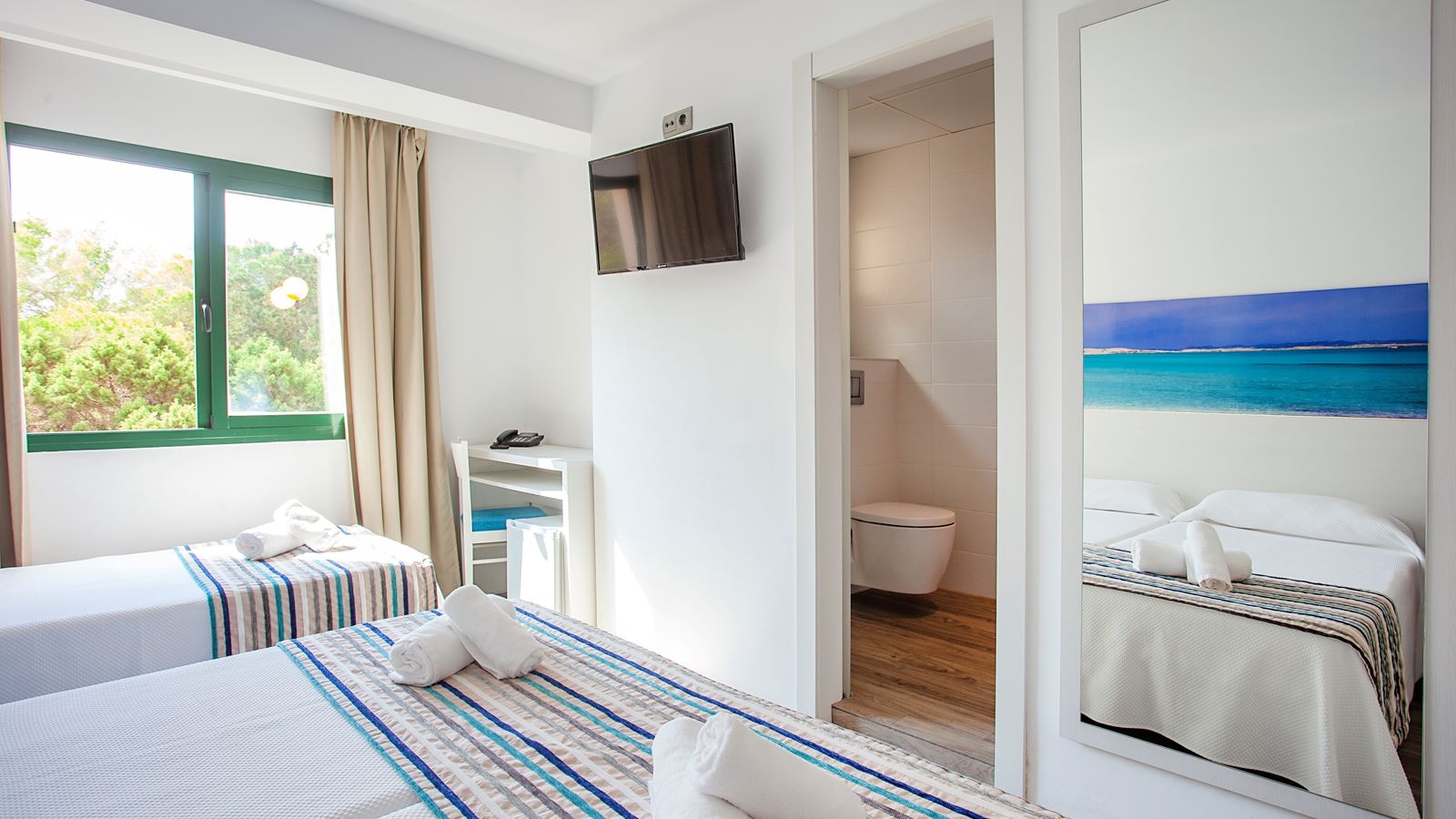 rooms-triple-room