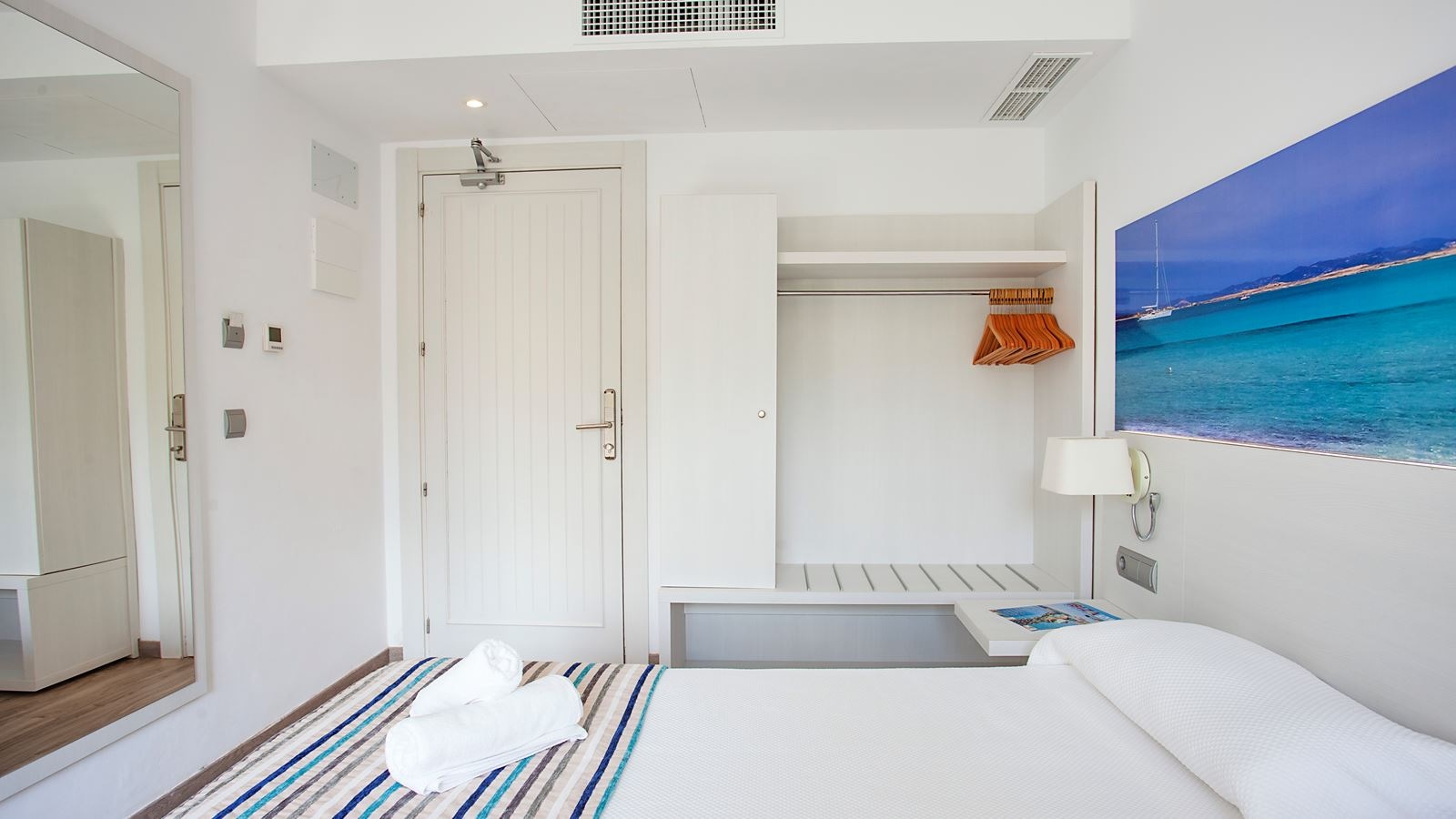rooms-triple-room