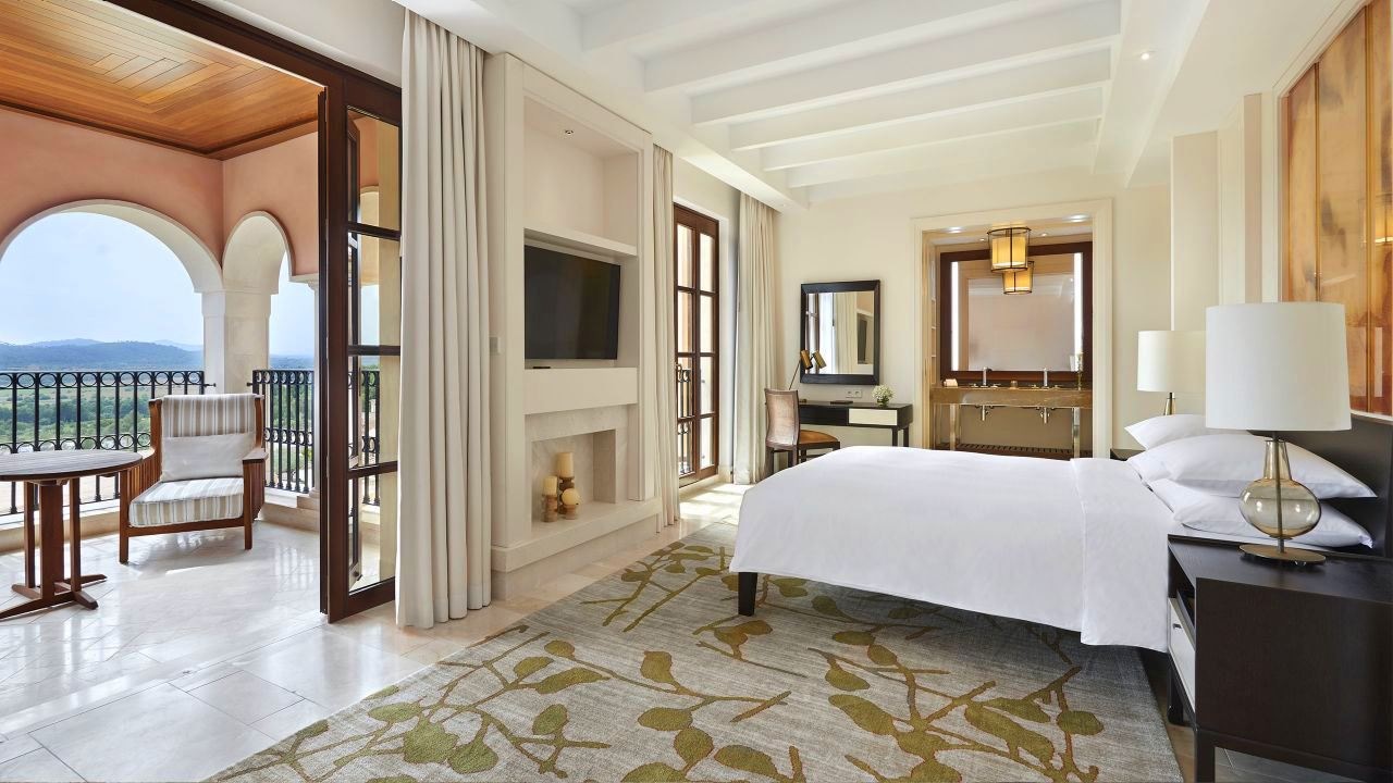 rooms-junior-suite-resort-view