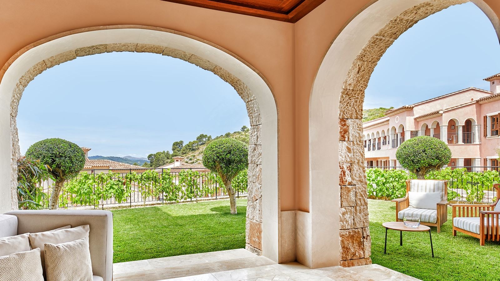 rooms-junior-suite-garden