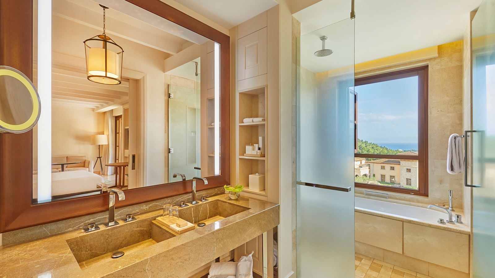 rooms-junior-suite-vallet-view