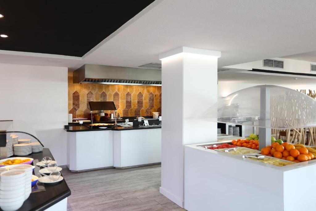 restaurants-restaurant-buffet