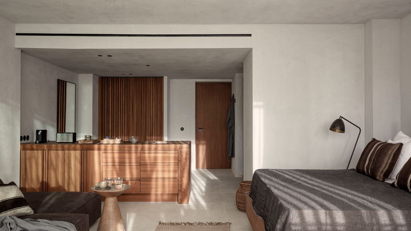 rooms-deluxe-room