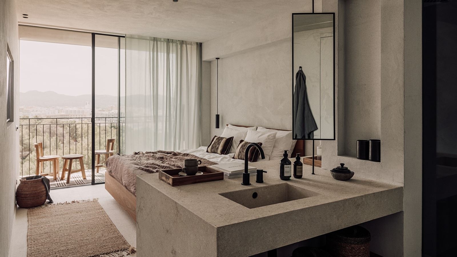 rooms-superior-room