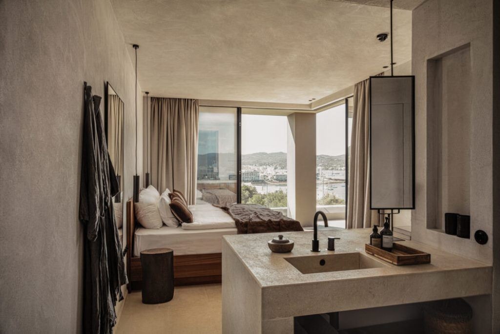 rooms-rooftop-room