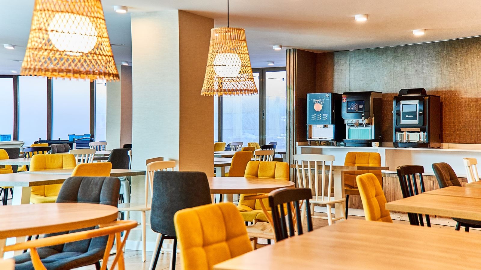 restaurants-restaurants